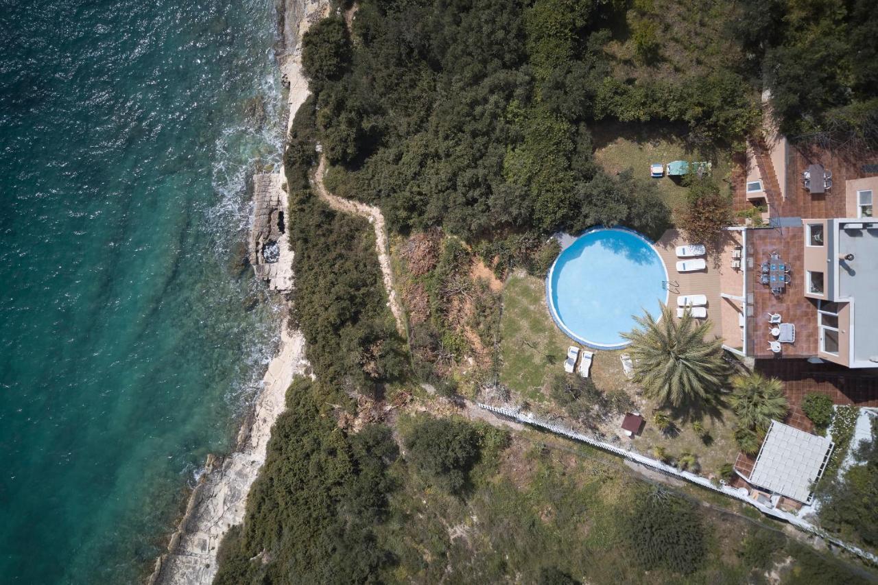 Seafront Villa Longobardi Chania  Exterior photo