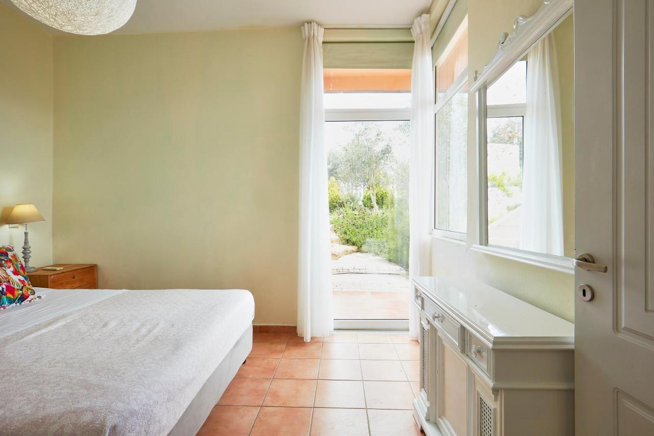 Seafront Villa Longobardi Chania  Exterior photo