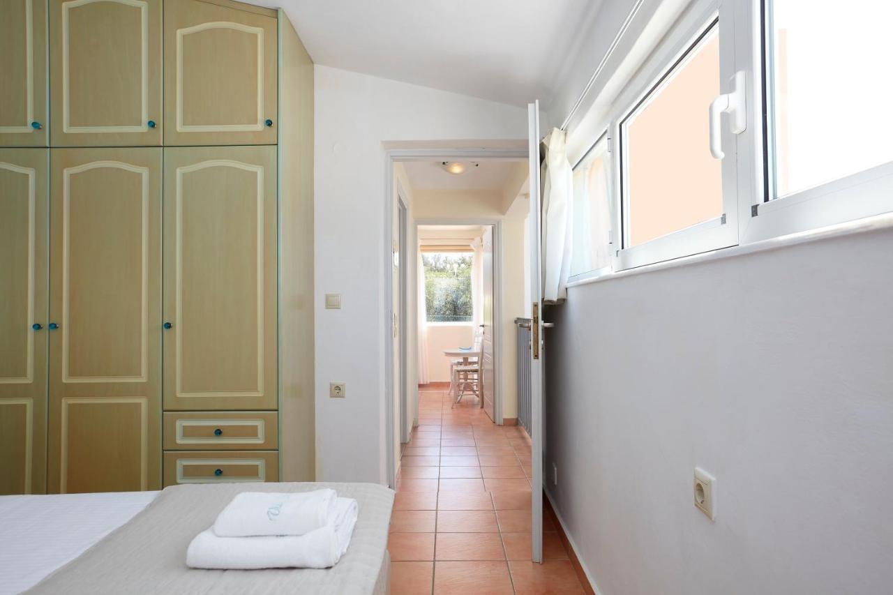 Seafront Villa Longobardi Chania  Exterior photo